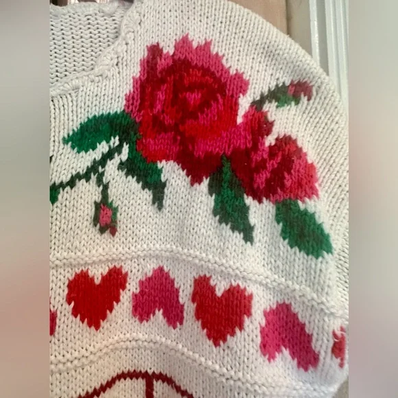 Super Cute Vintage Floral Sweater 🩷 - Picture 8 of 9